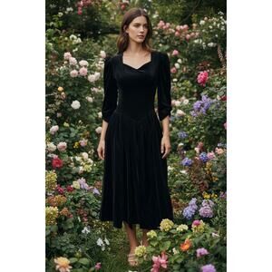 Vintage Laura Ashley Black Velvet Puff Sleeve Gothic Dress 10 S/M